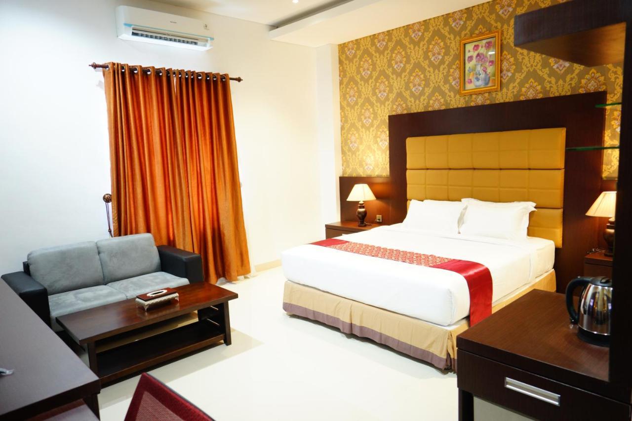 Singapore City Hotel Batu Bara Sungaibalai Kültér fotó
